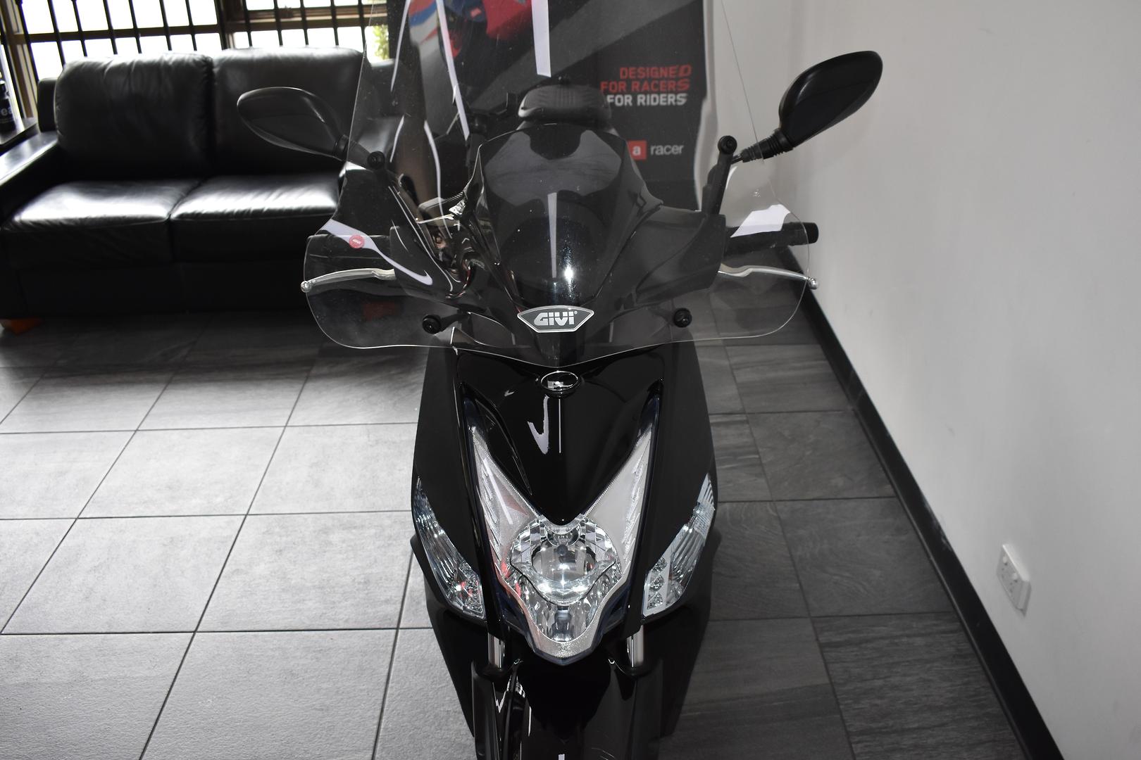 2018 KYMCO AGILITY 16 + 200I SCOOTER