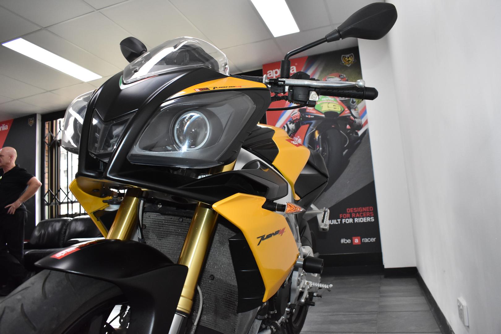 2012 APRILIA TUONO V4 R SPORTS