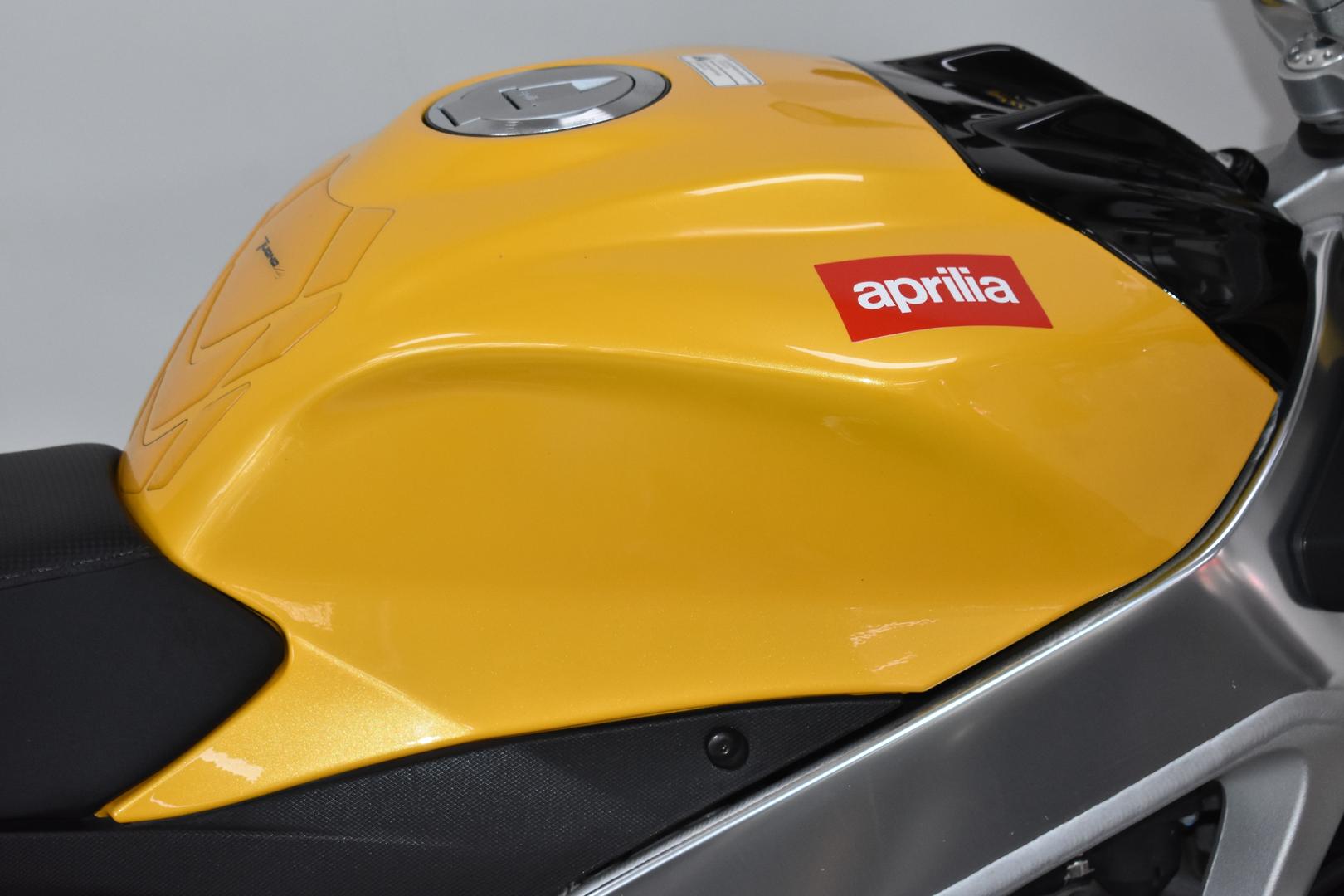 2012 APRILIA TUONO V4 R SPORTS