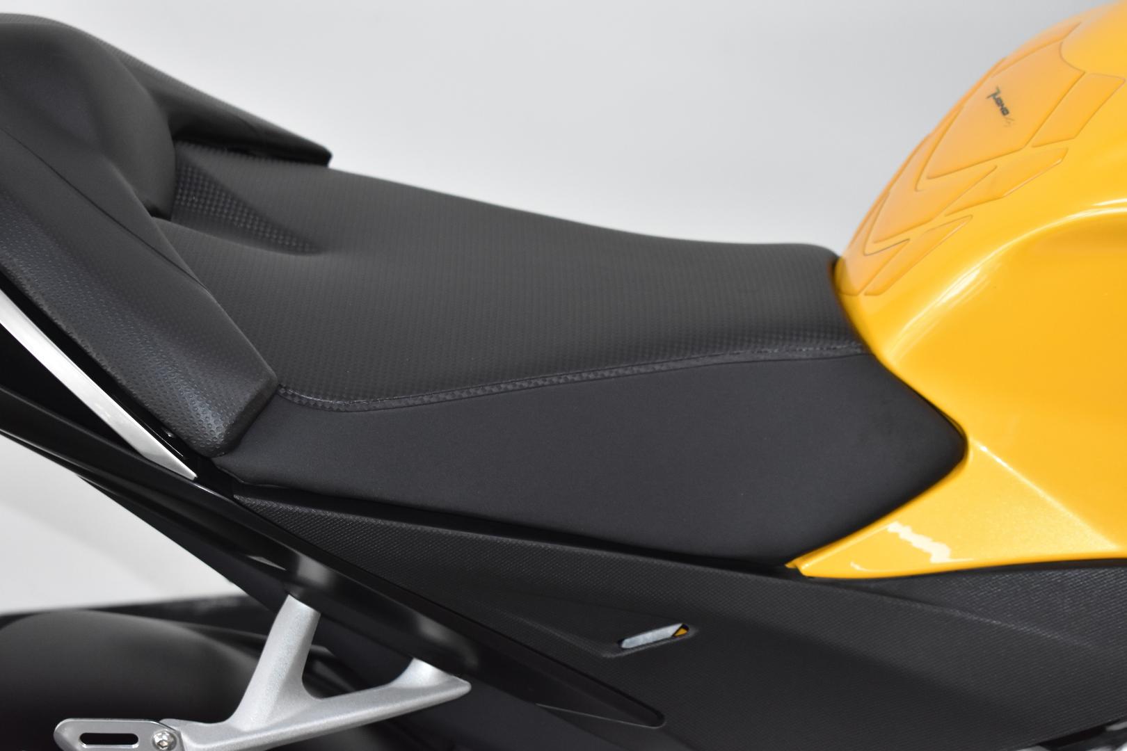 2012 APRILIA TUONO V4 R SPORTS
