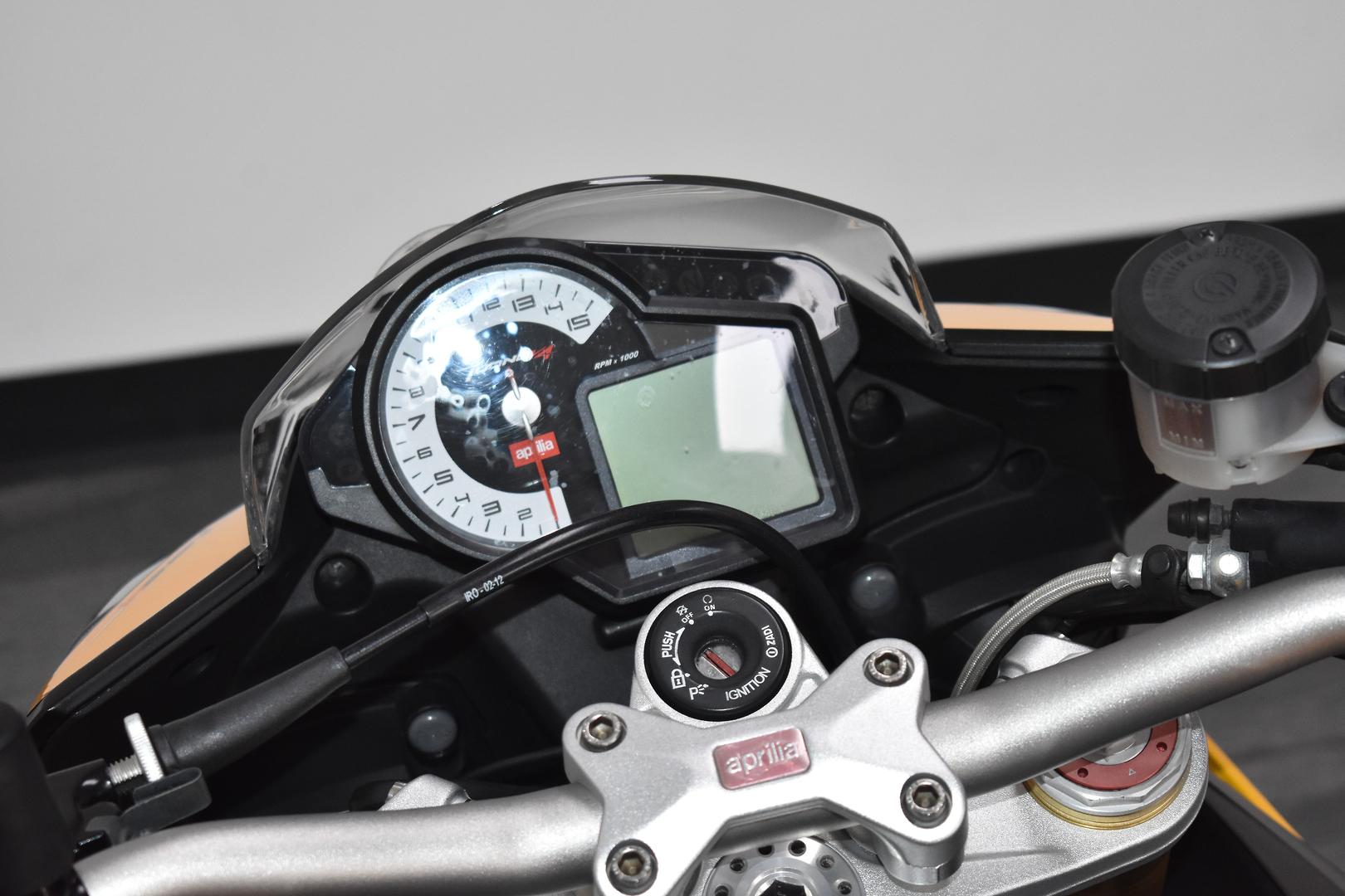 2012 APRILIA TUONO V4 R SPORTS