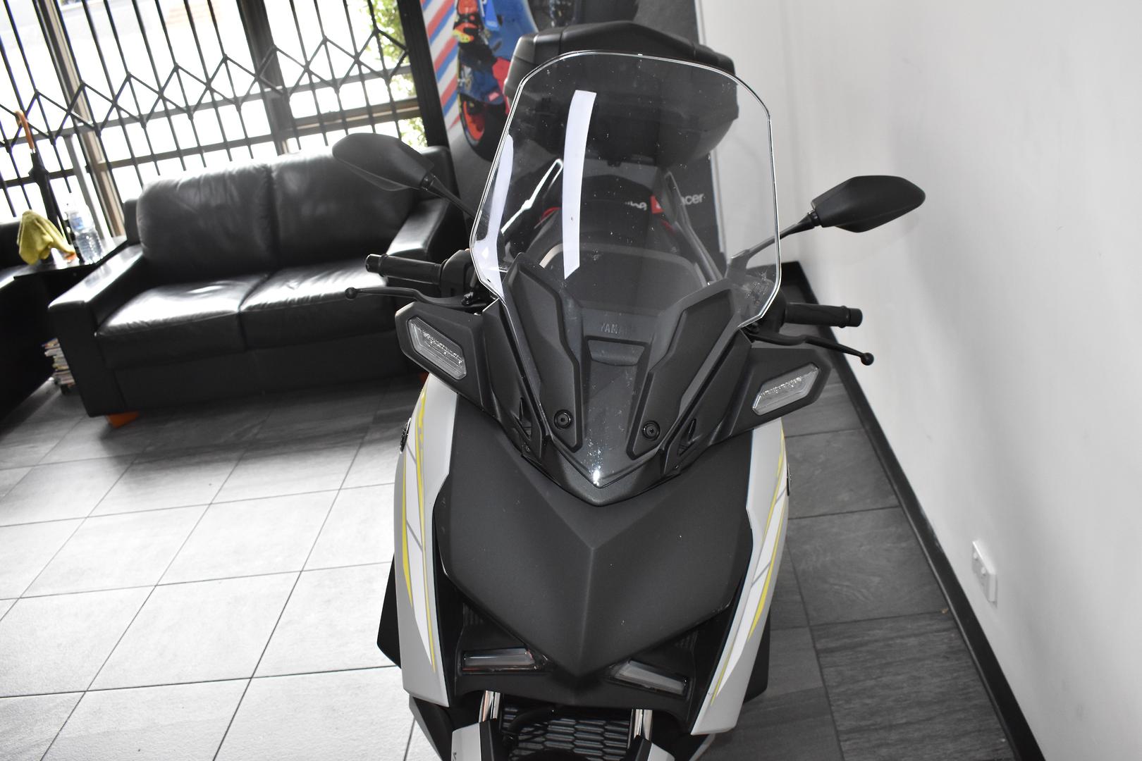 2023 YAMAHA XMAX 300 (CZD300A) SCOOTER