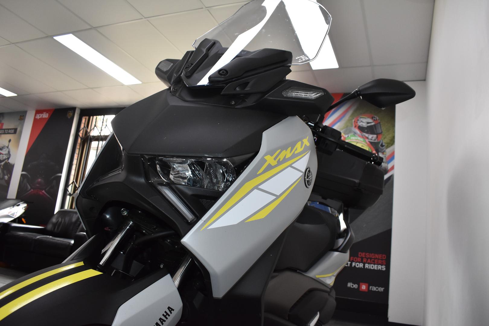 2023 YAMAHA XMAX 300 (CZD300A) SCOOTER