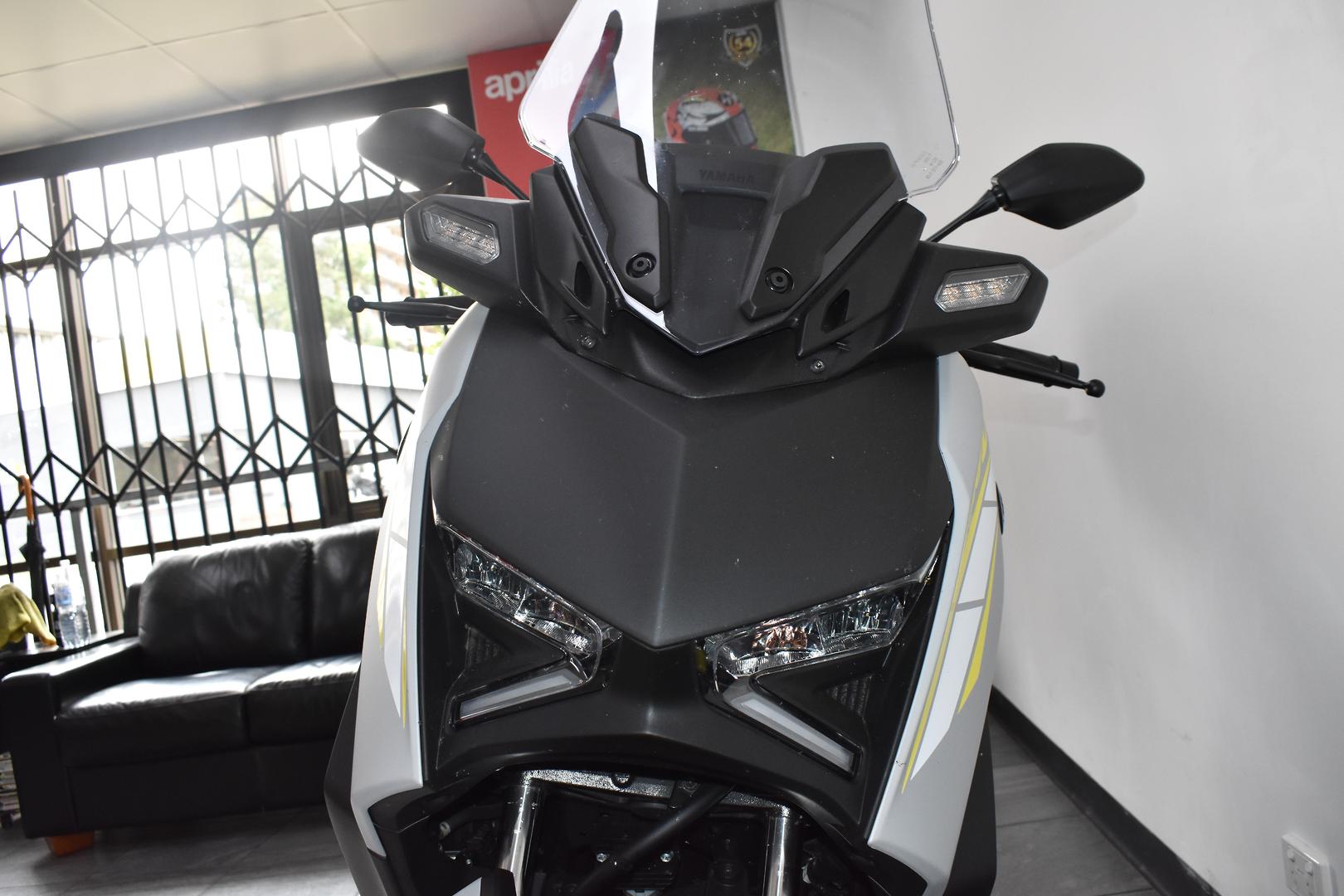 2023 YAMAHA XMAX 300 (CZD300A) SCOOTER