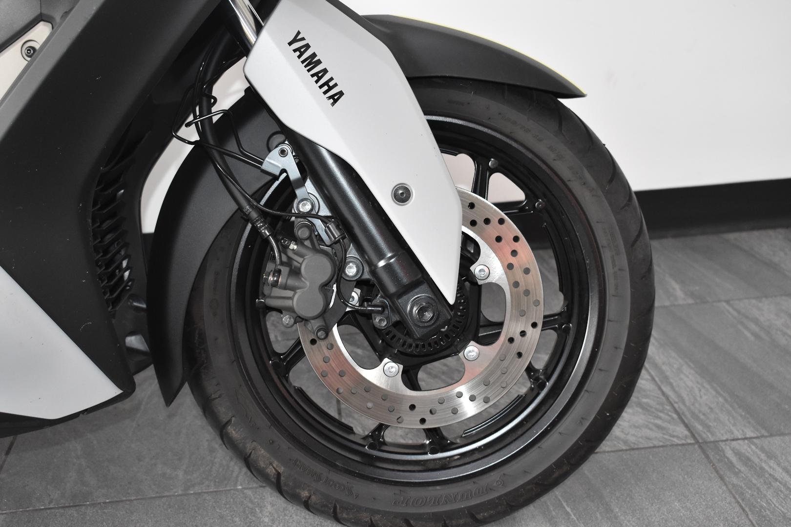 2023 YAMAHA XMAX 300 (CZD300A) SCOOTER