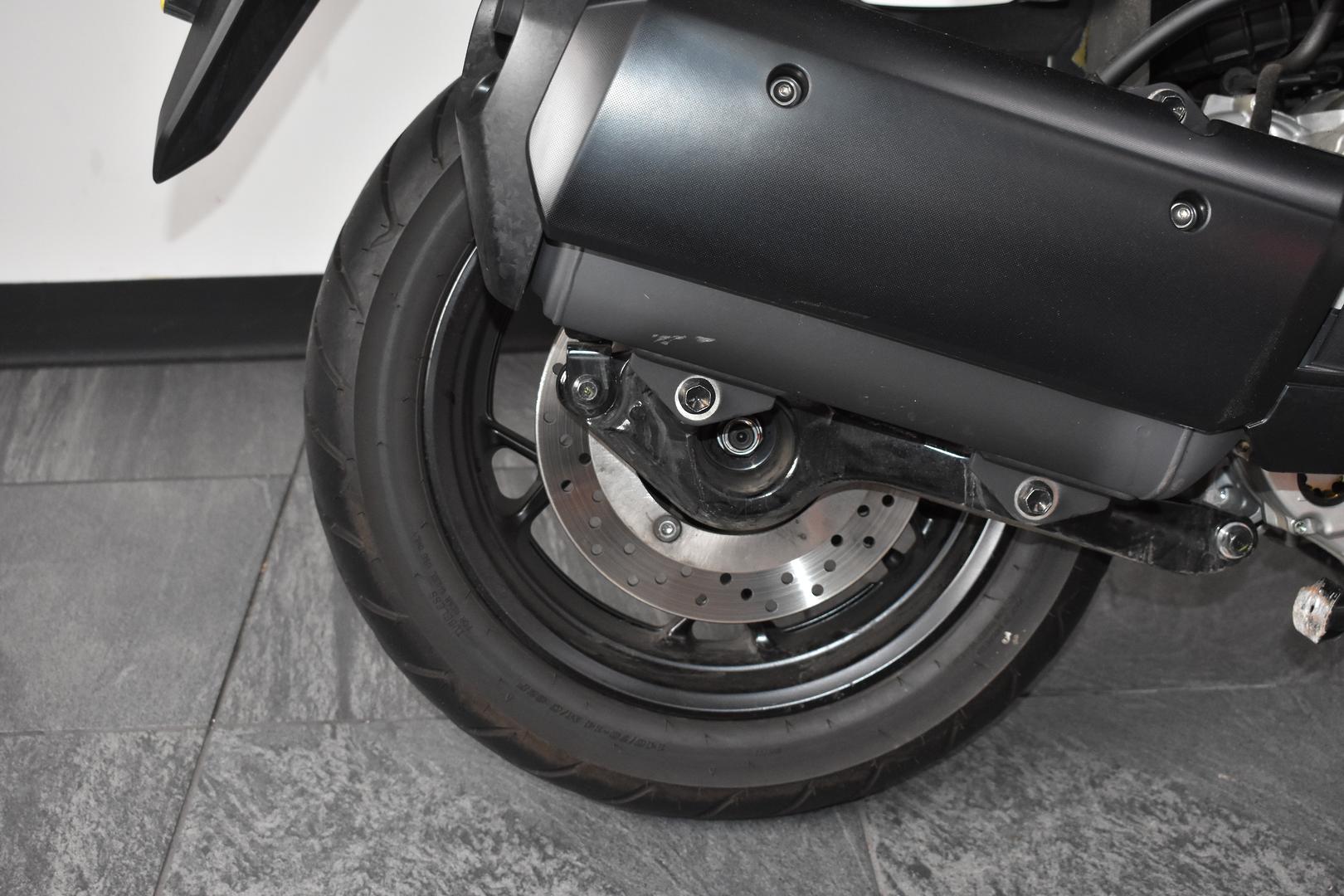2023 YAMAHA XMAX 300 (CZD300A) SCOOTER