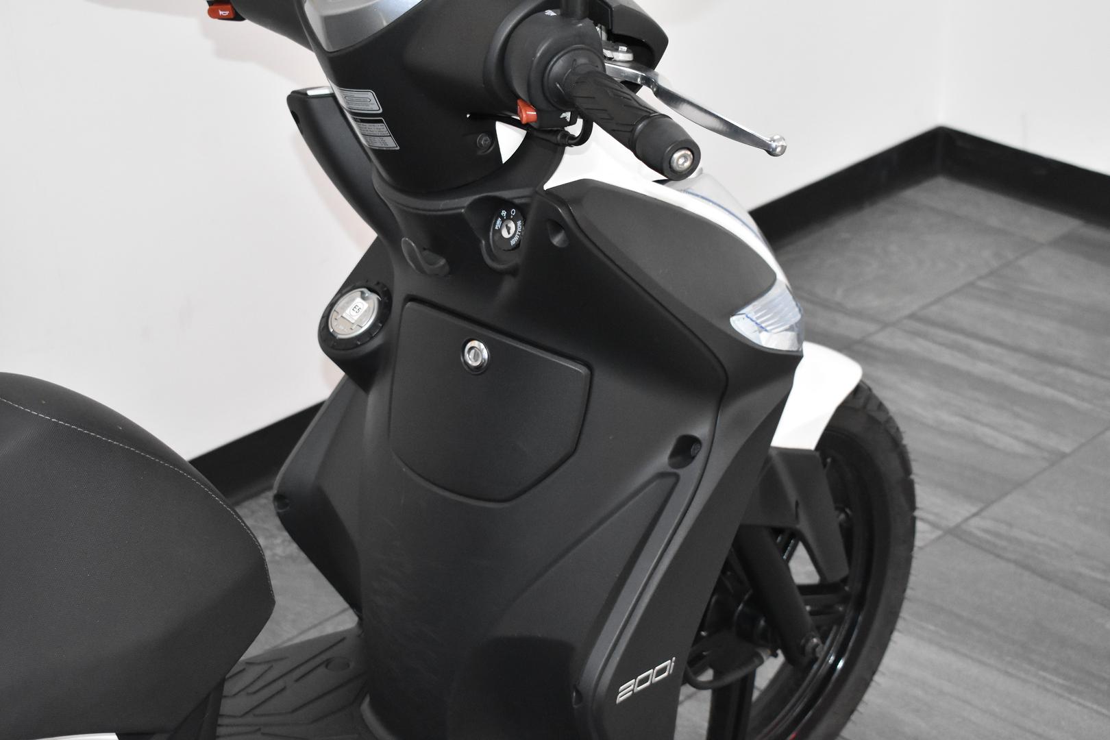 2021 KYMCO AGILITY 16 + 200I SCOOTER