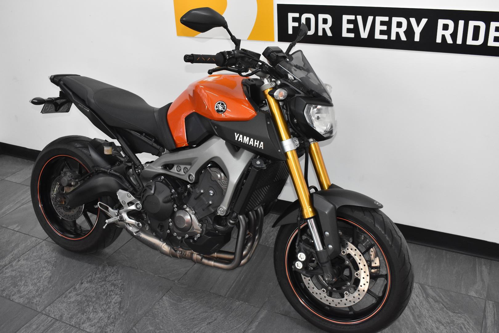 2015 YAMAHA MT-09 SPORTS