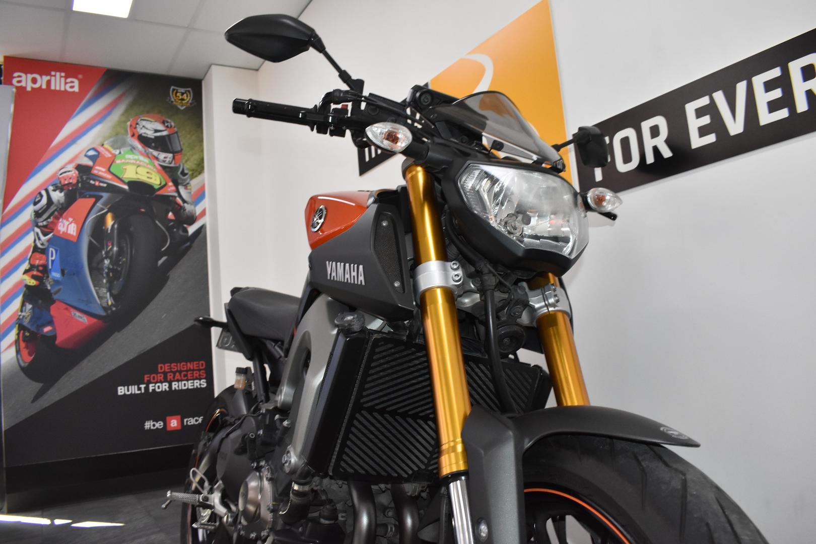 2015 YAMAHA MT-09 SPORTS