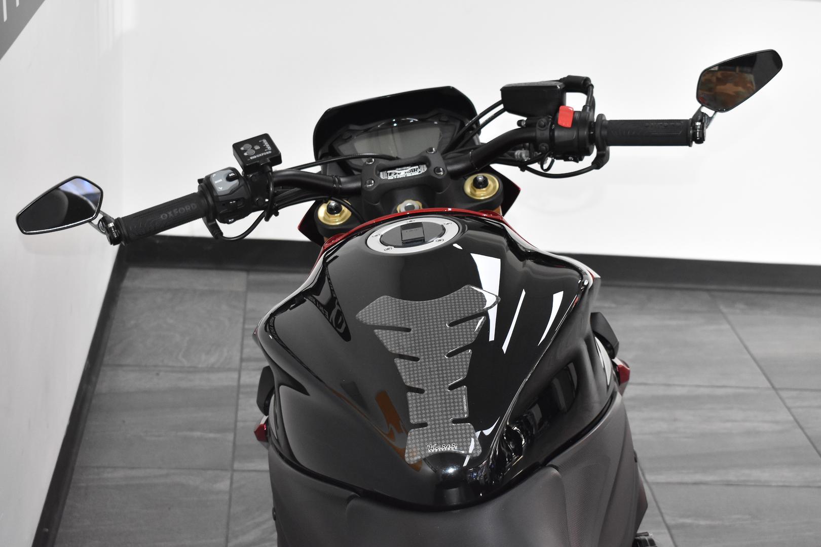 2016 SUZUKI GSX-S1000 ROAD