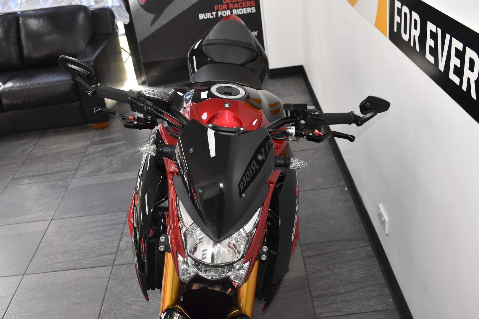 2016 SUZUKI GSX-S1000 ROAD