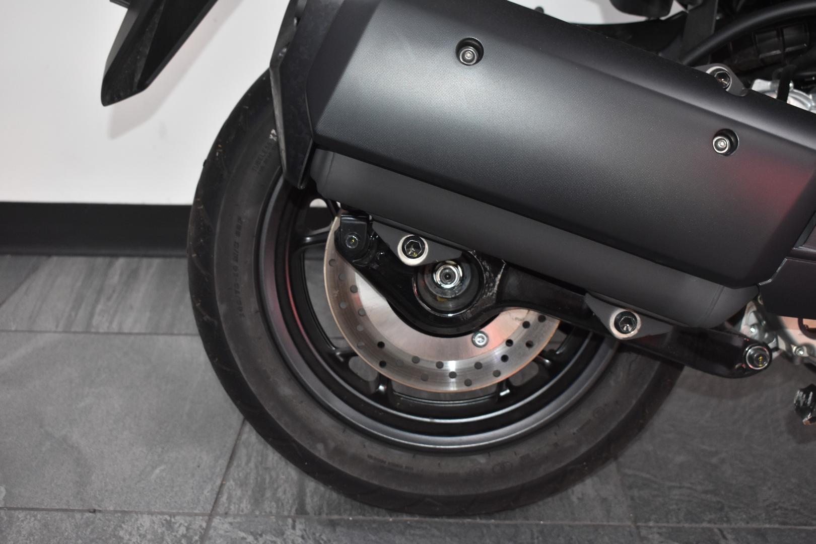2024 YAMAHA XMAX 300 V2 (CZD300A2) SCOOTER