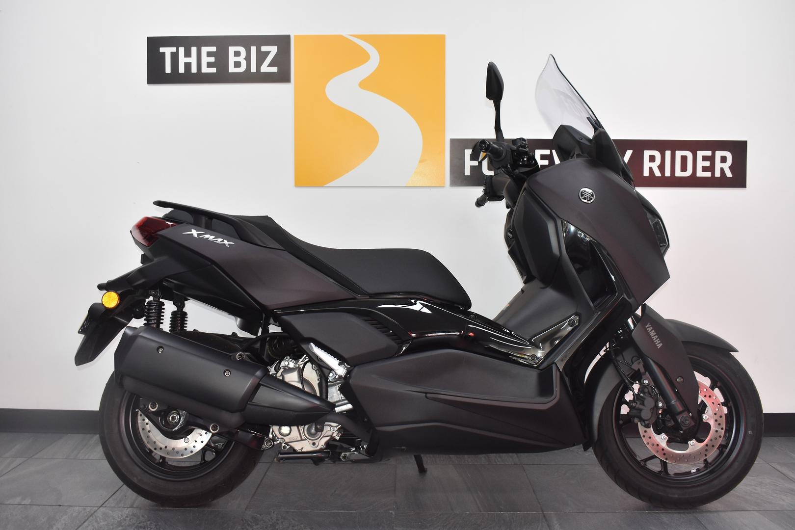 2024 YAMAHA XMAX 300 V2 (CZD300A2) SCOOTER