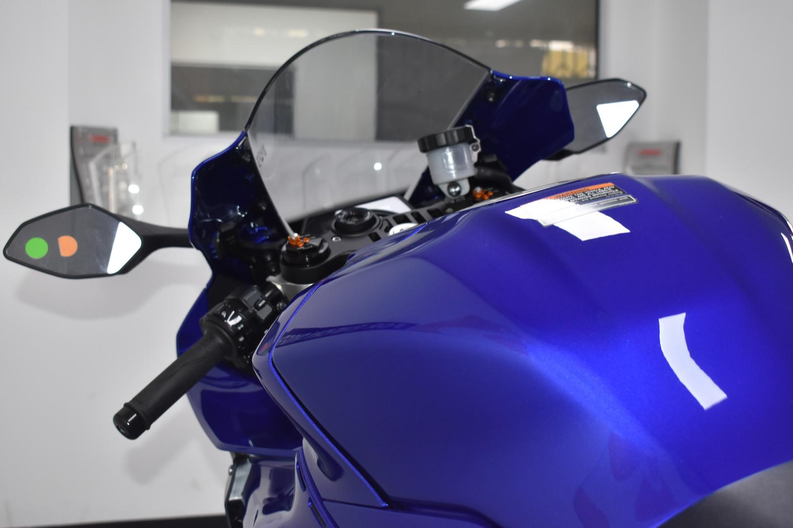 2024 YAMAHA YZF-R1 SPORTS