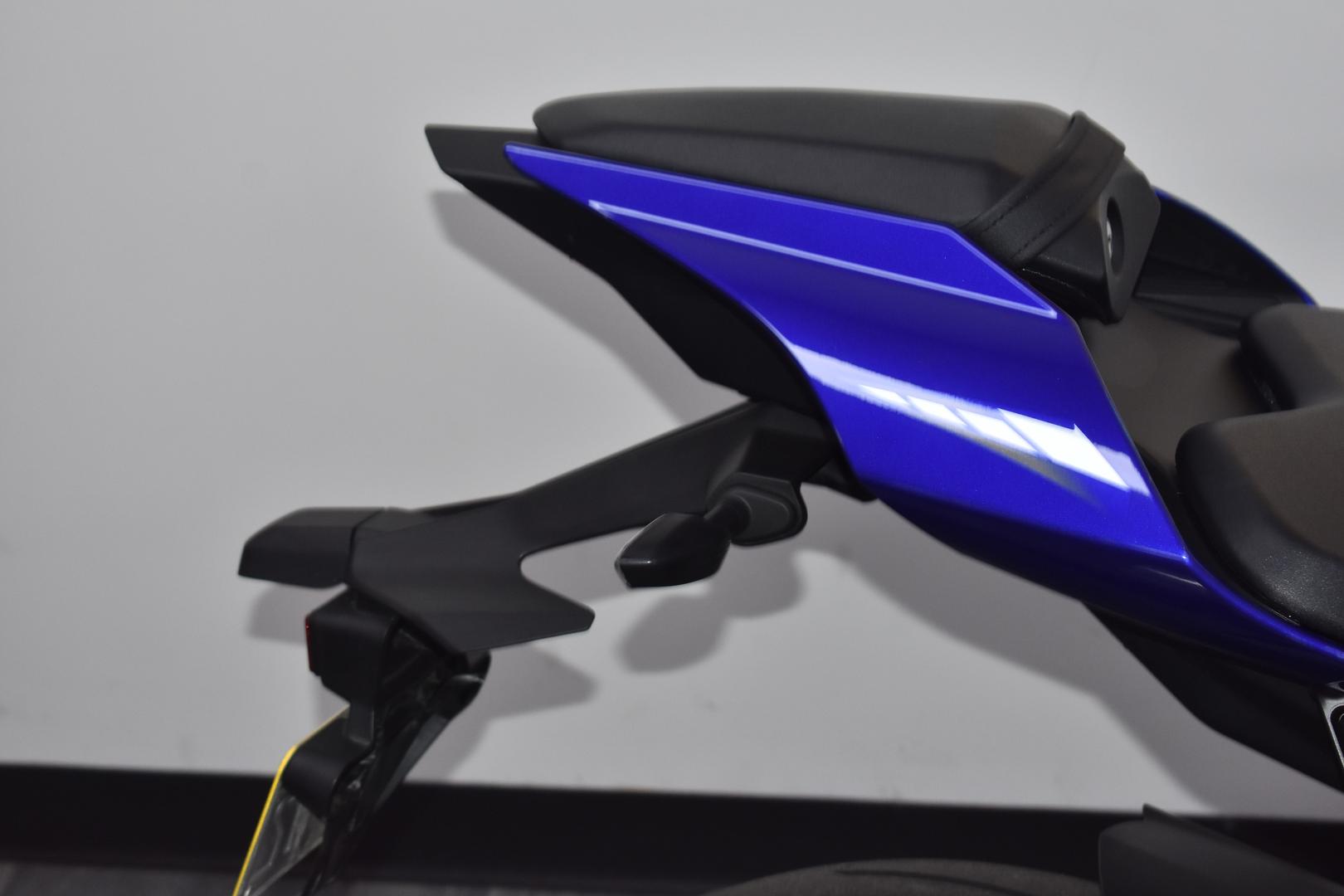 2024 YAMAHA YZF-R1 SPORTS
