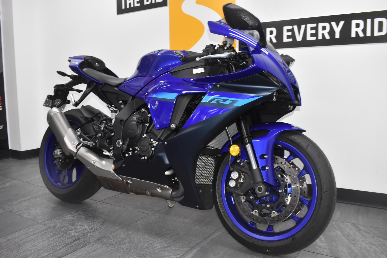 2024 YAMAHA YZF-R1 SPORTS