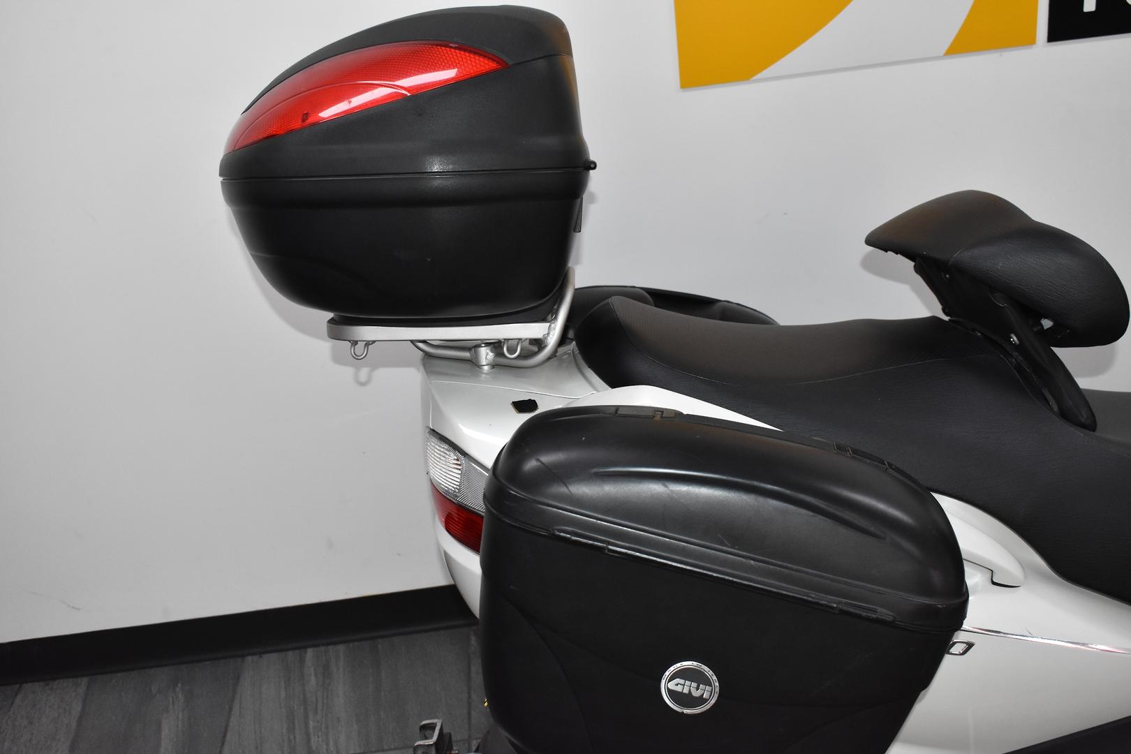 2006 SUZUKI BURGMAN 650 (AN650) SCOOTER