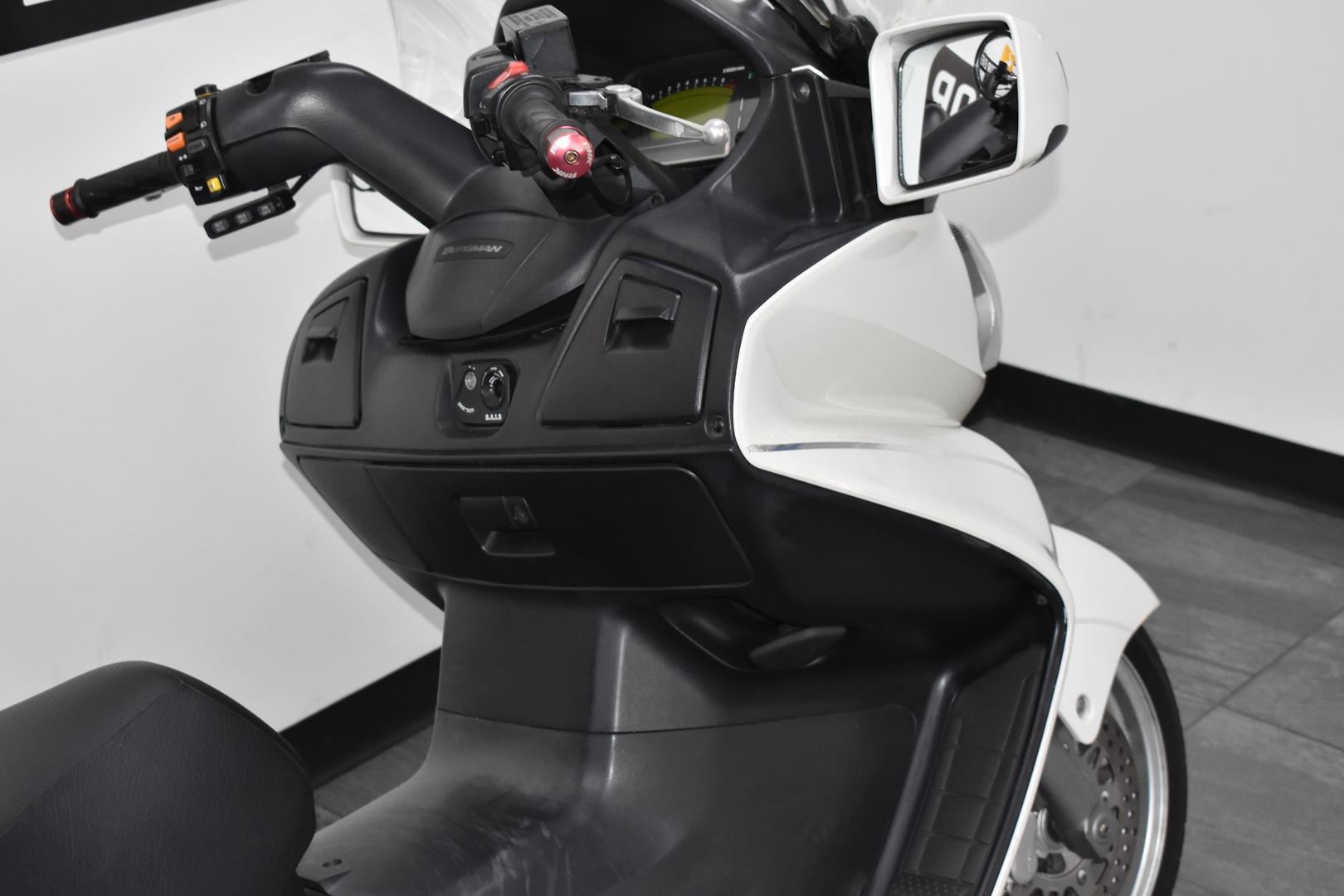 2006 SUZUKI BURGMAN 650 (AN650) SCOOTER