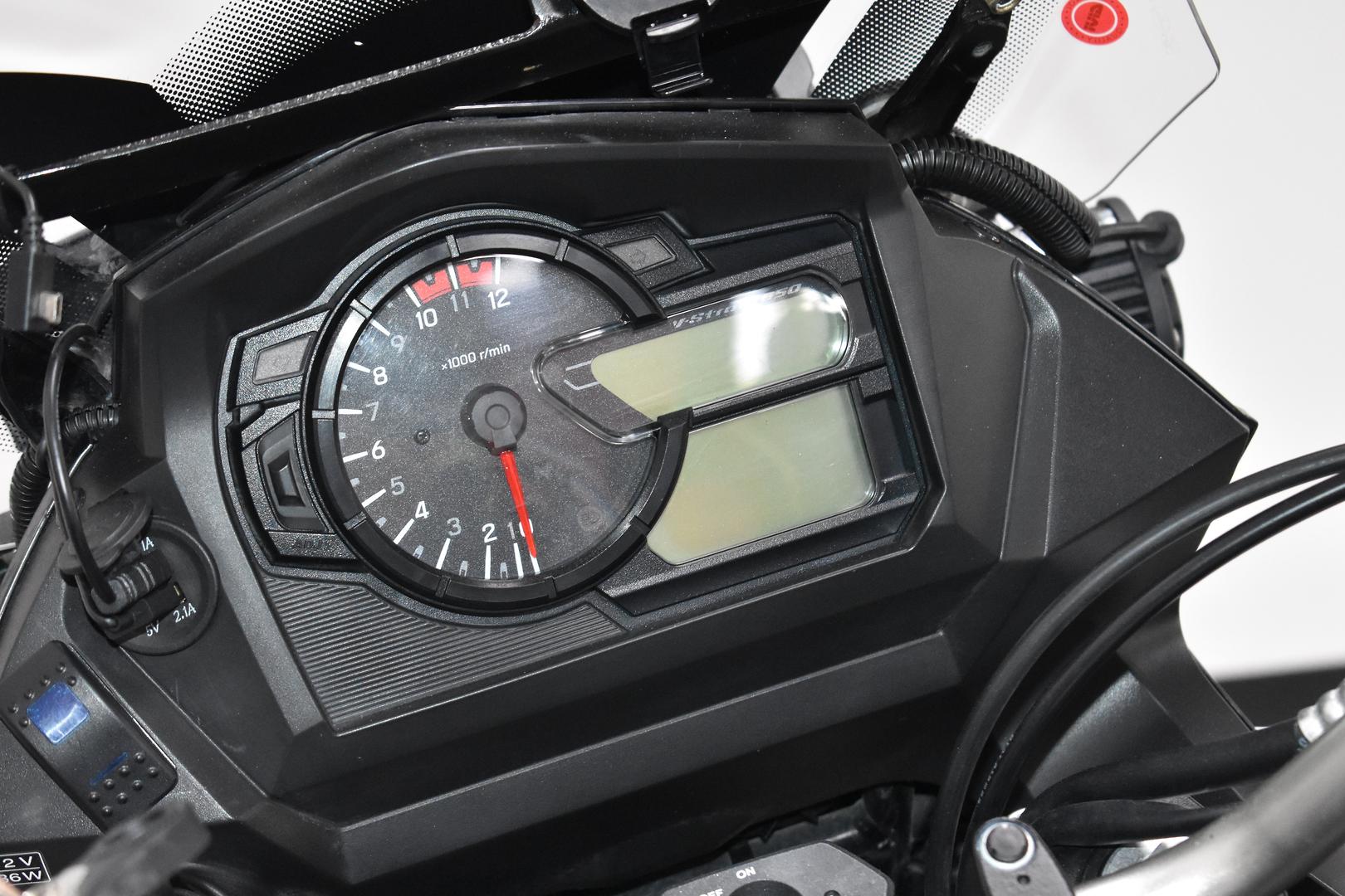 2019 SUZUKI V-STROM 650XT LAMS (DL650XAUE) DUAL SPORTS
