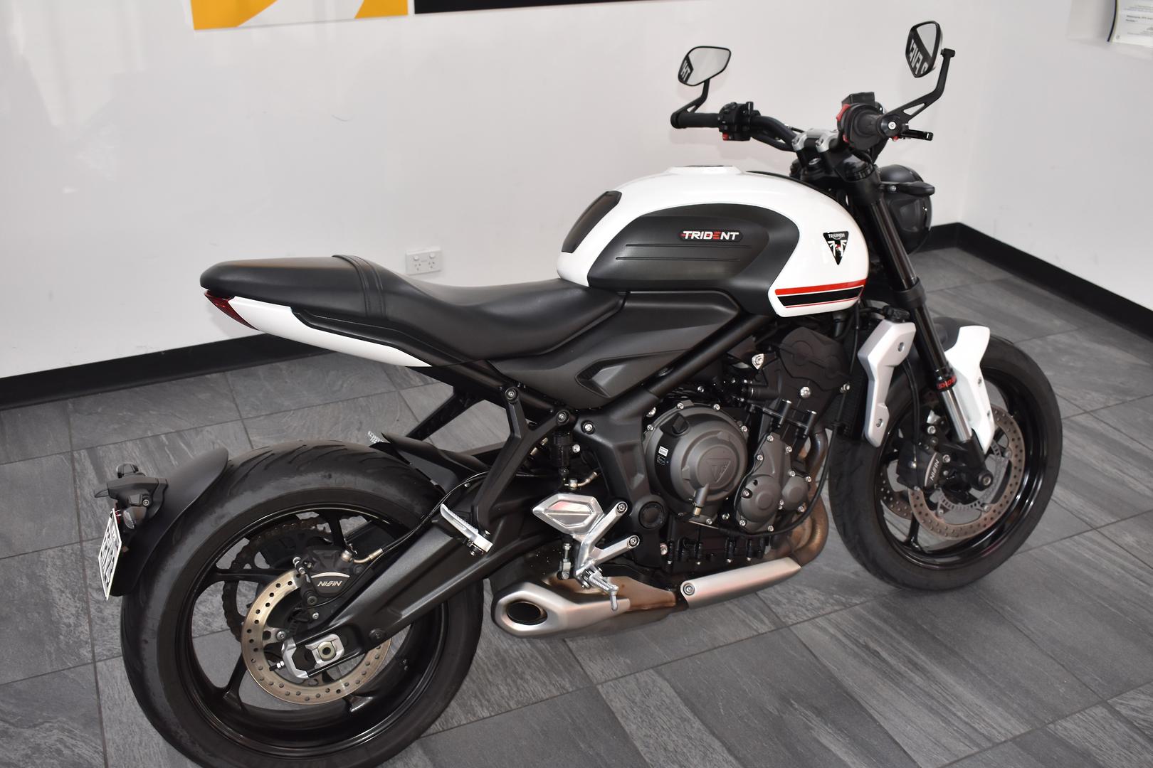 2022 TRIUMPH TRIDENT 660 ROAD