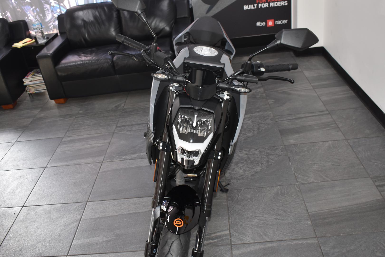 2024 CFMOTO 300NK MY23 ROAD