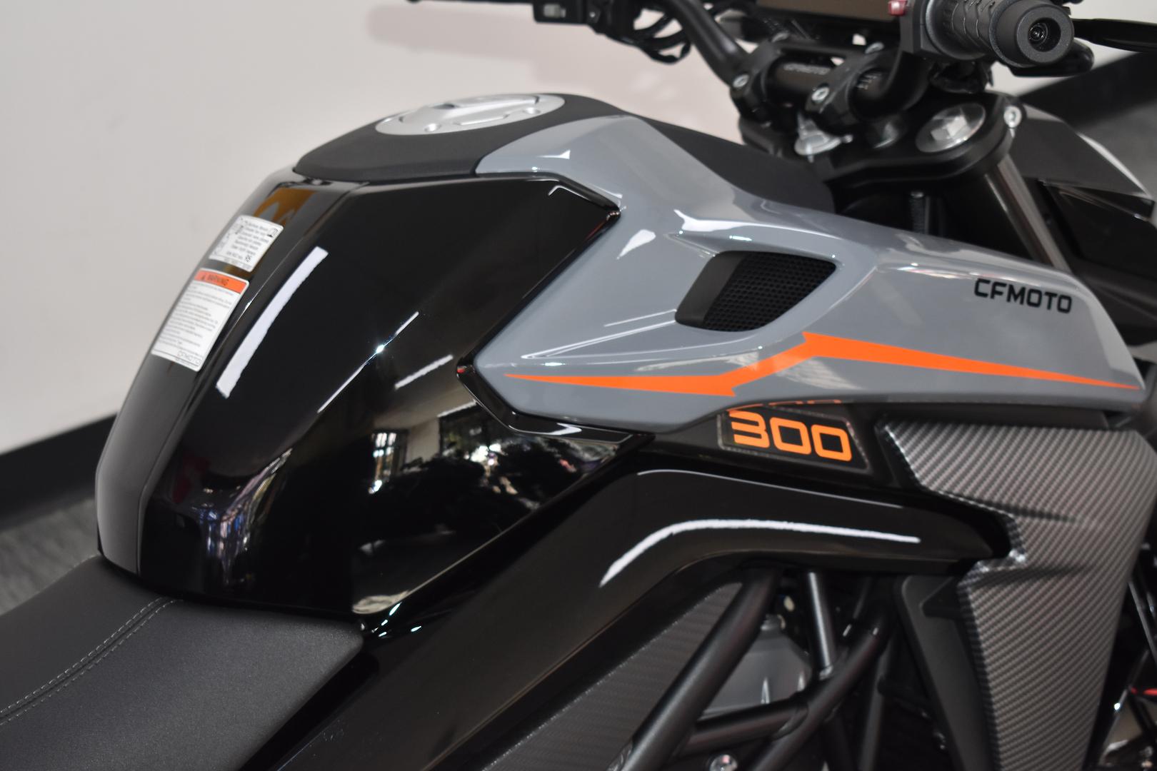 2024 CFMOTO 300NK MY23 ROAD