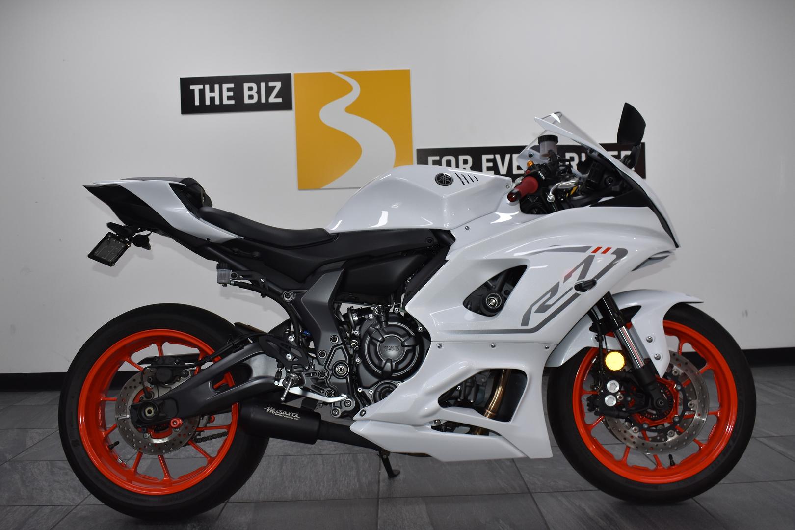 2023 YAMAHA YZF-R7 LAMS SPORTS