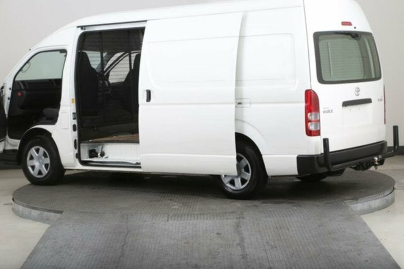 2014 TOYOTA HIACE SLWB KDH221R MY14