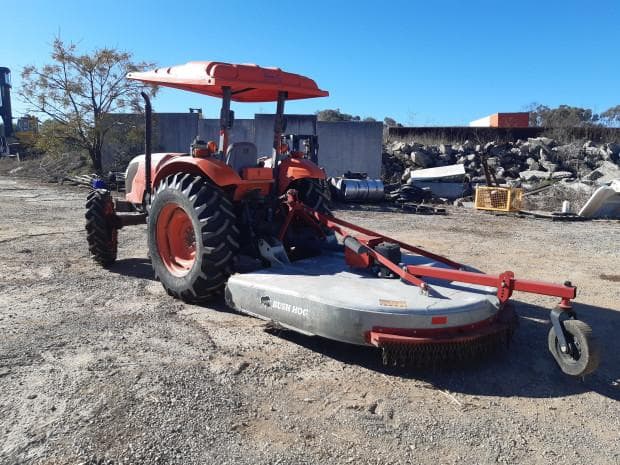 KUBOTA M6040 FWA/4WD TRACTOR