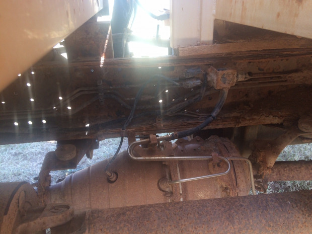 2010 ISUZU NPR NH 300 CREW 6 SP MANUAL C/CHAS