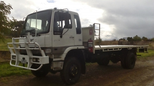 1993 HINO GT 17/OSPREY/RANGER GT 4X4 MANUAL TRAY