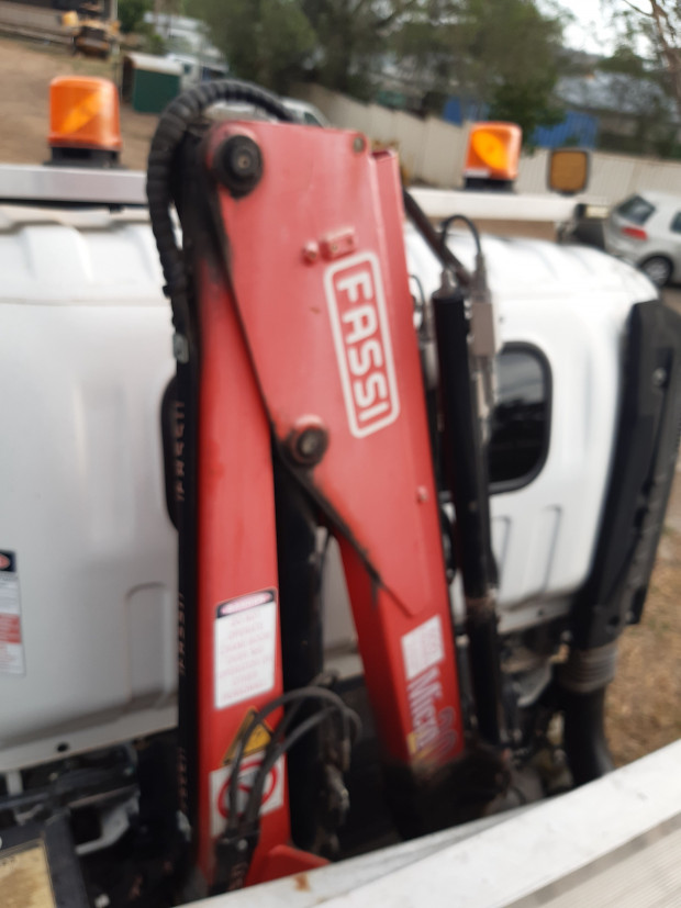 2012 ISUZU NPR NH 400 MEDIUM 6 SP MANUAL C/CHAS