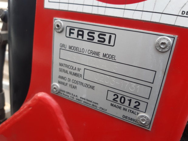 2012 ISUZU NPR NH 400 MEDIUM 6 SP MANUAL C/CHAS