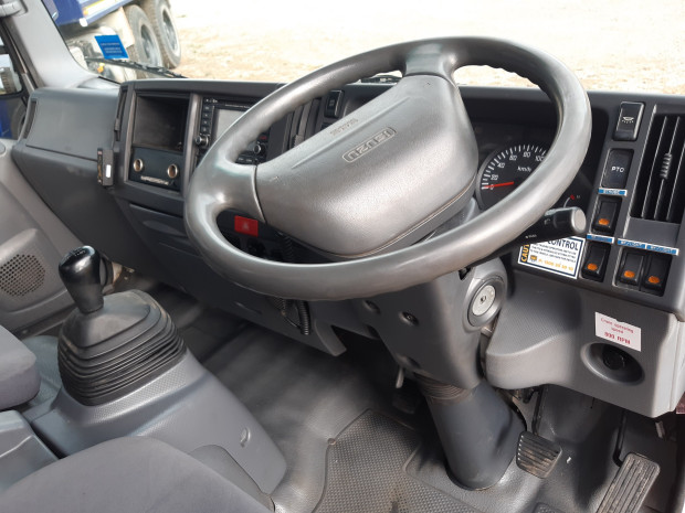 2012 ISUZU NPR NH 400 MEDIUM 6 SP MANUAL C/CHAS