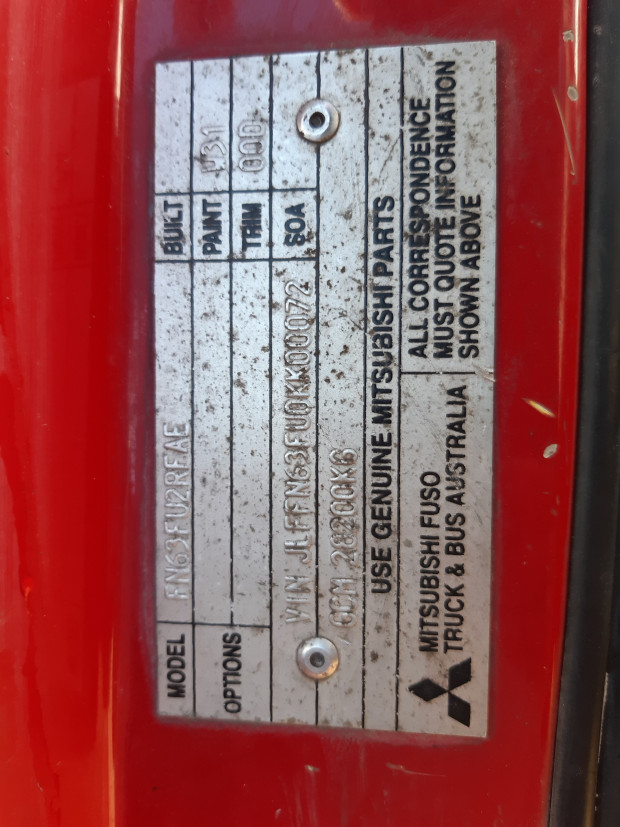 2006 MITSUBISHI FUSO FIGHTER FN FN61F 14.0 XLWB 9 SP MANUAL C/CHAS