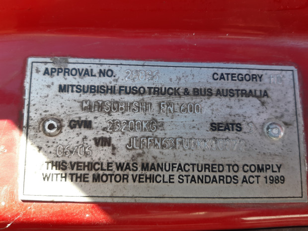 2006 MITSUBISHI FUSO FIGHTER FN FN61F 14.0 XLWB 9 SP MANUAL C/CHAS