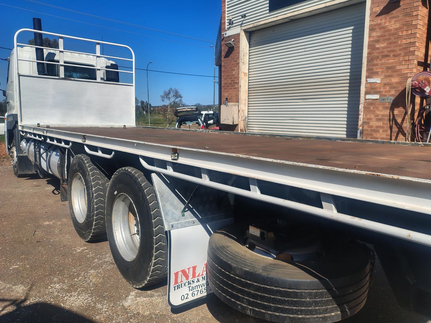 2005 HINO FS -700 SERIES 6X4 TRAYTOP