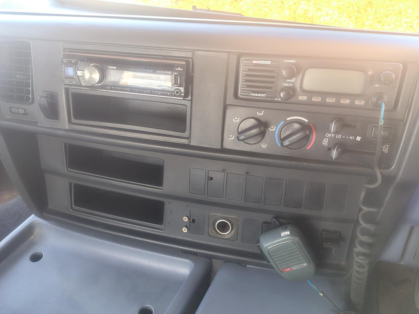 2005 HINO FS -700 SERIES 6X4 TRAYTOP