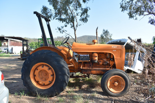 FIAT TRACTOR 2WD