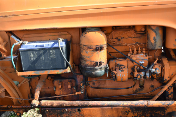 FIAT TRACTOR 2WD