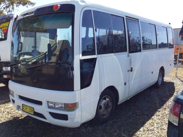 2001 NISSAN CIVILIAN BUS