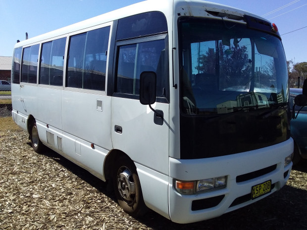 2001 NISSAN CIVILIAN BUS