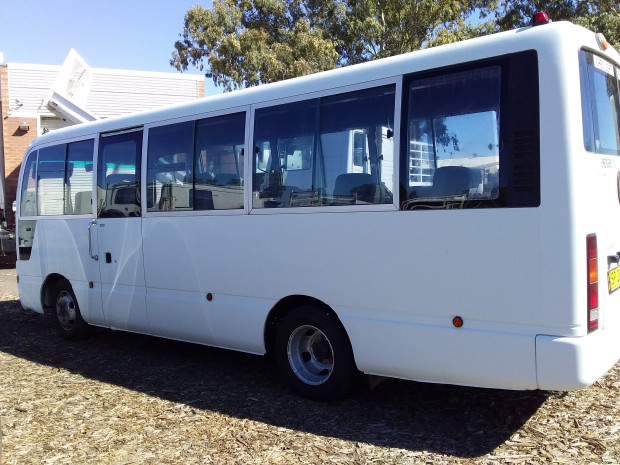 2001 NISSAN CIVILIAN BUS