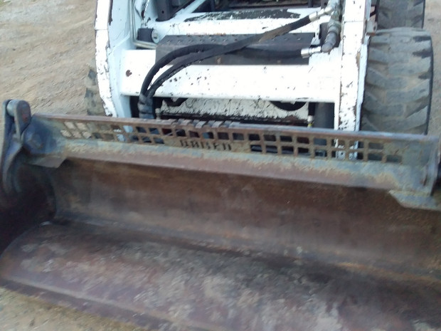 2011 BOBCAT S185 LOADER SKID STEER