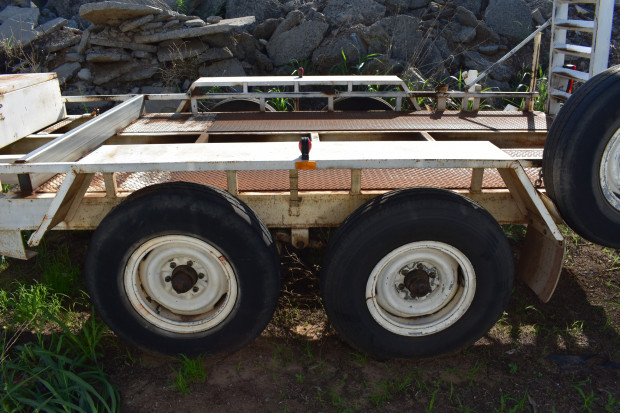 1995 THOMPSON TAG/PLANT(WITH RAMPS) TRAILER B/D COMBINATION TANDEM AXLE PLANT TRAILER