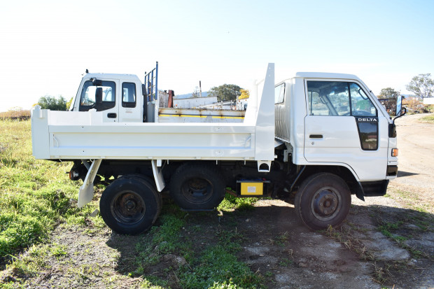 2001 DAIHATSU DELTA LT MANUAL TIPPER
