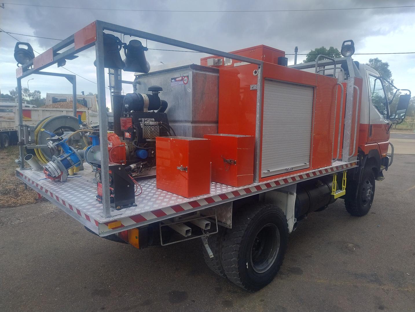 2003 MITSUBISHI CANTER FG FG649 4x4 SWB 5 SP MANUAL FIRE TRUCK
