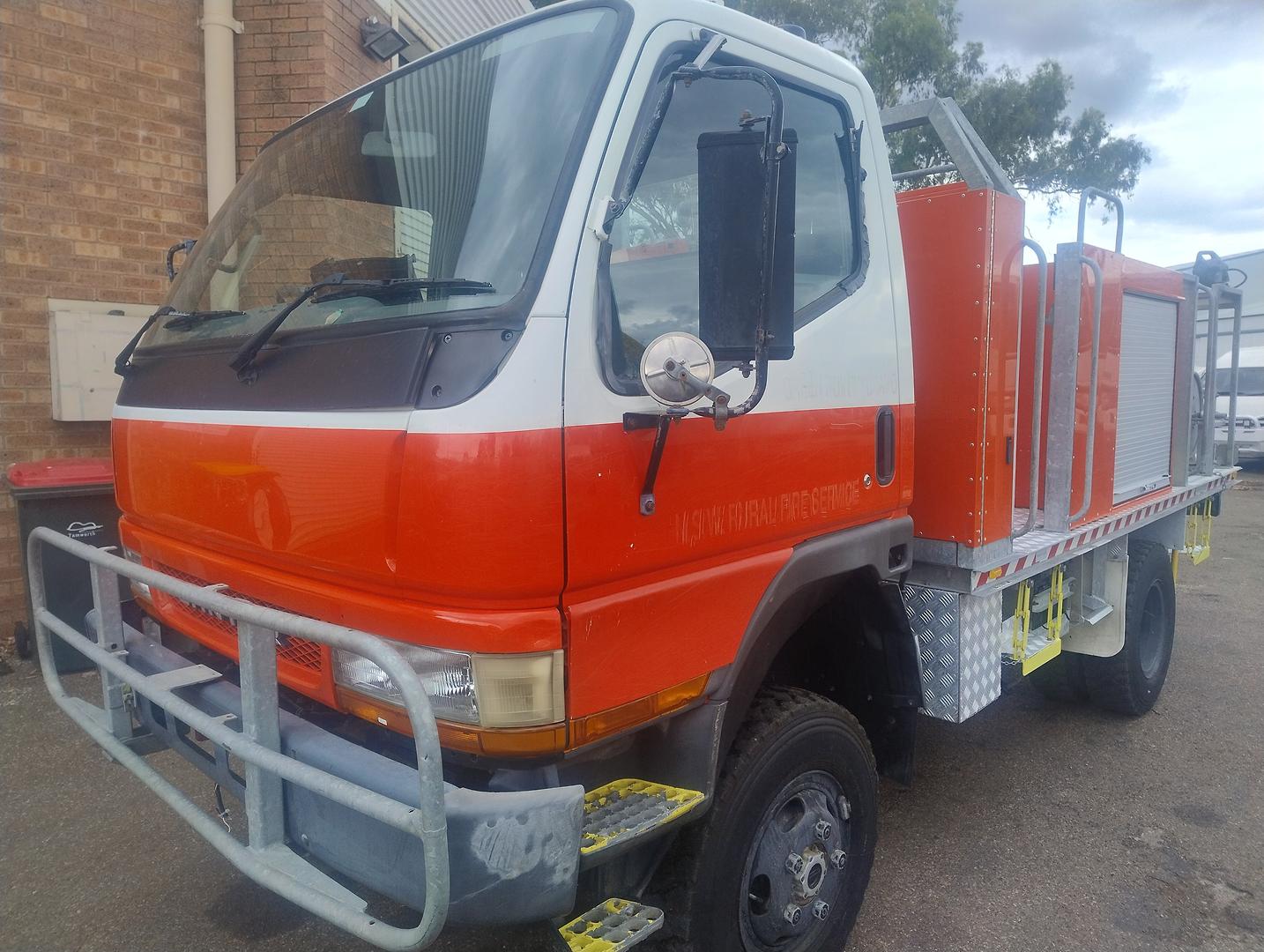 2003 MITSUBISHI CANTER FG FG649 4x4 SWB 5 SP MANUAL FIRE TRUCK