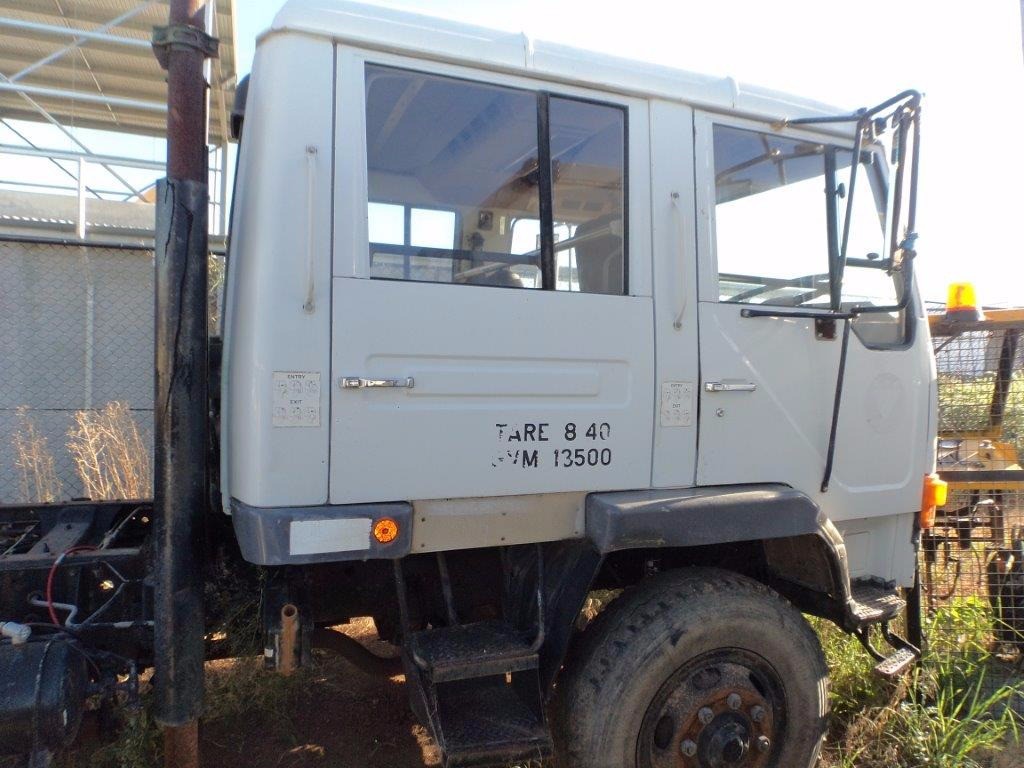 1995 MITSUBISHI FM 517WS (4x4) 6 SP MANUAL CREW C/CHAS