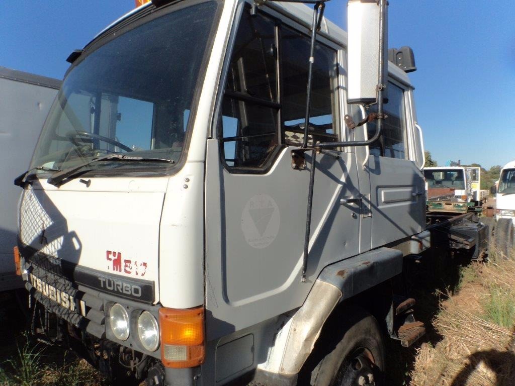 1995 MITSUBISHI FM 517WS (4x4) 6 SP MANUAL CREW C/CHAS